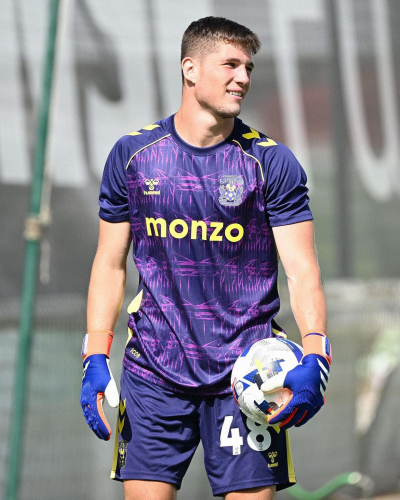 Luke Bell - Coventry City Professional Goalkeeper